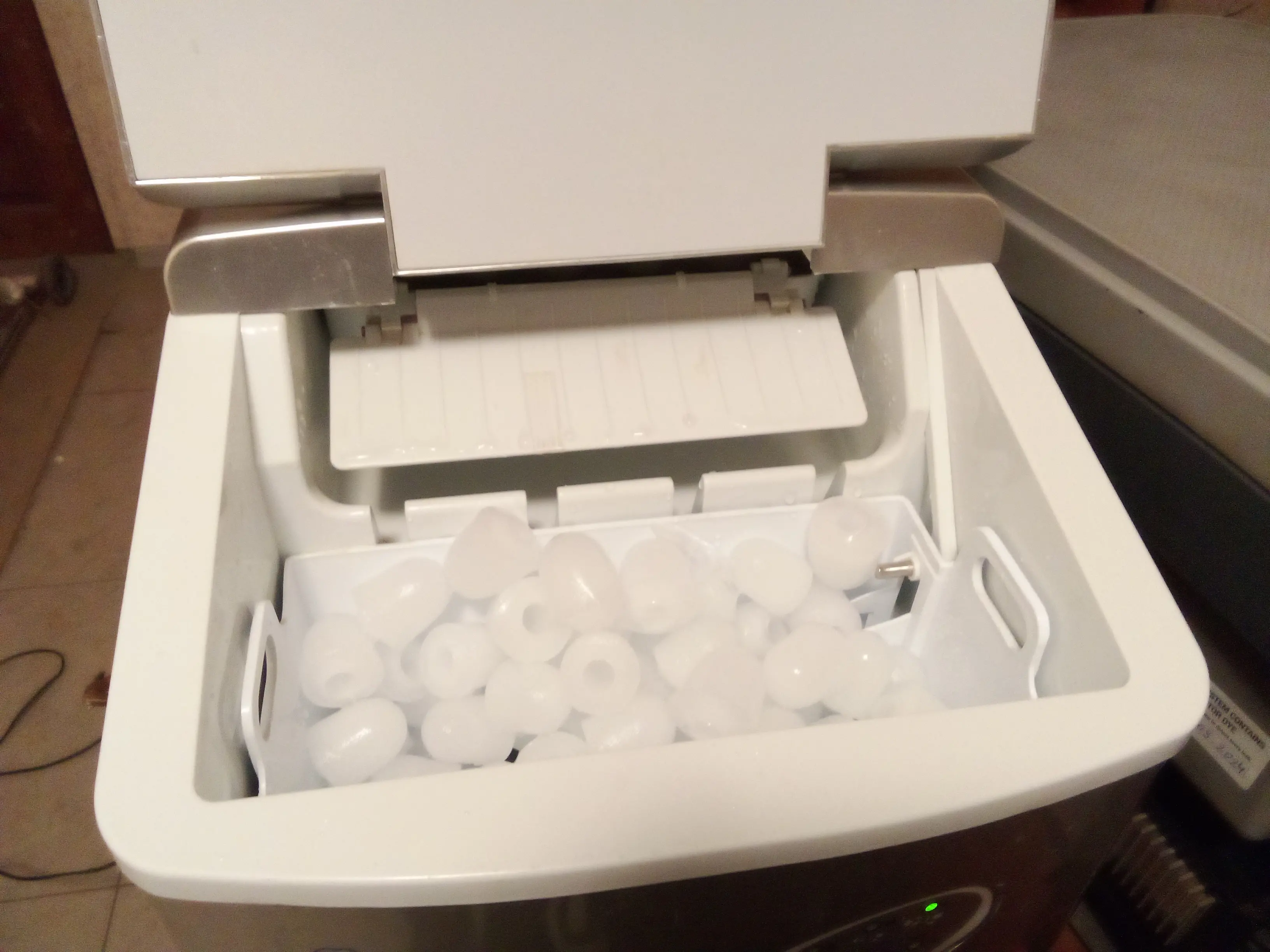 ремонт заливного льдогенератора - замена помпы - после ремонта